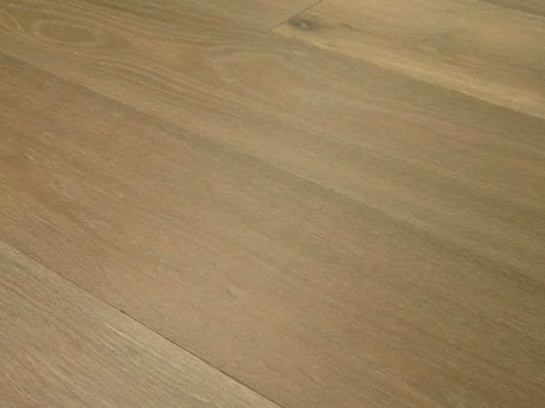 medium dark european oak terreno nera reward