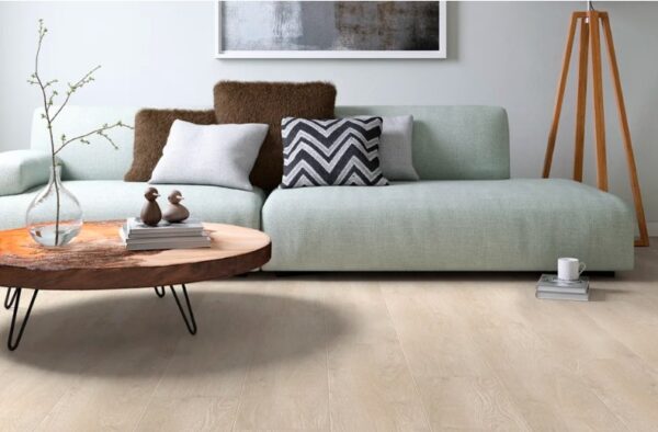 Windlass Tillerpoint Cassis Image